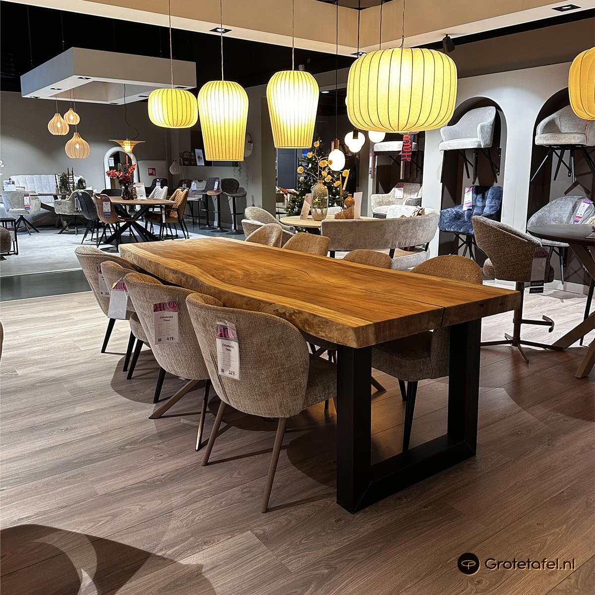 Suar watervaltafel 300cm - sfeerfoto 3
