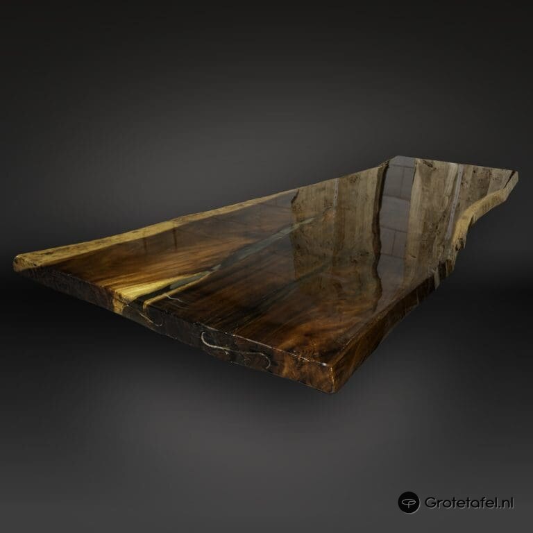Suar / Epoxy tafelblad 310cm