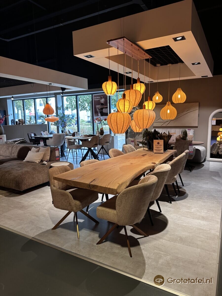 Eiken eetkamertafel 310cm (U03) - sfeerfoto 1