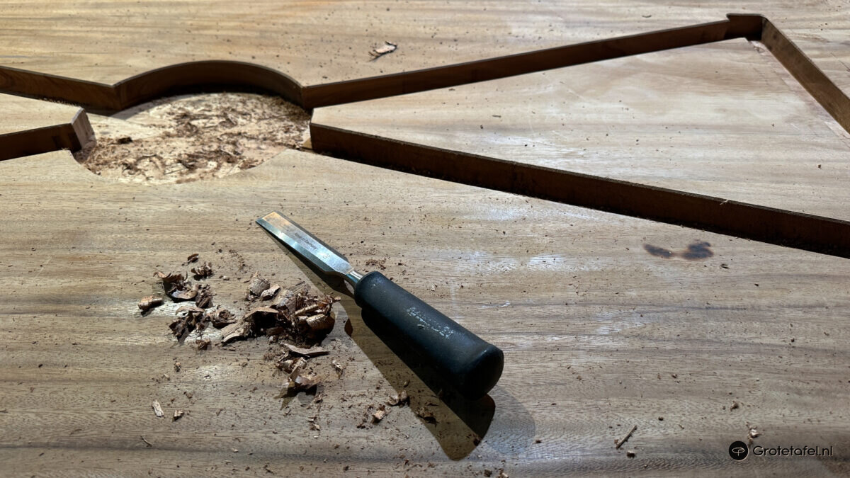Suar eetkamertafel op maat - sfeerfoto 8