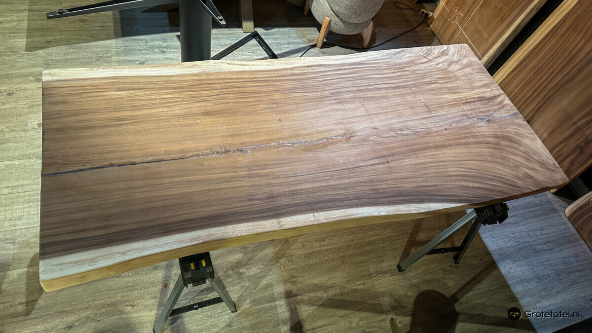 Suar eetkamertafel op maat - sfeerfoto 3